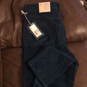 Universal thread size 10 pants